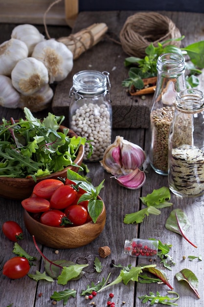 Składniki na kuchennym blacie